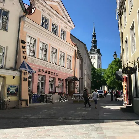 Old Bishop's House 아파트