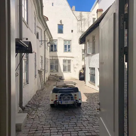 Old Bishop's House 아파트 *